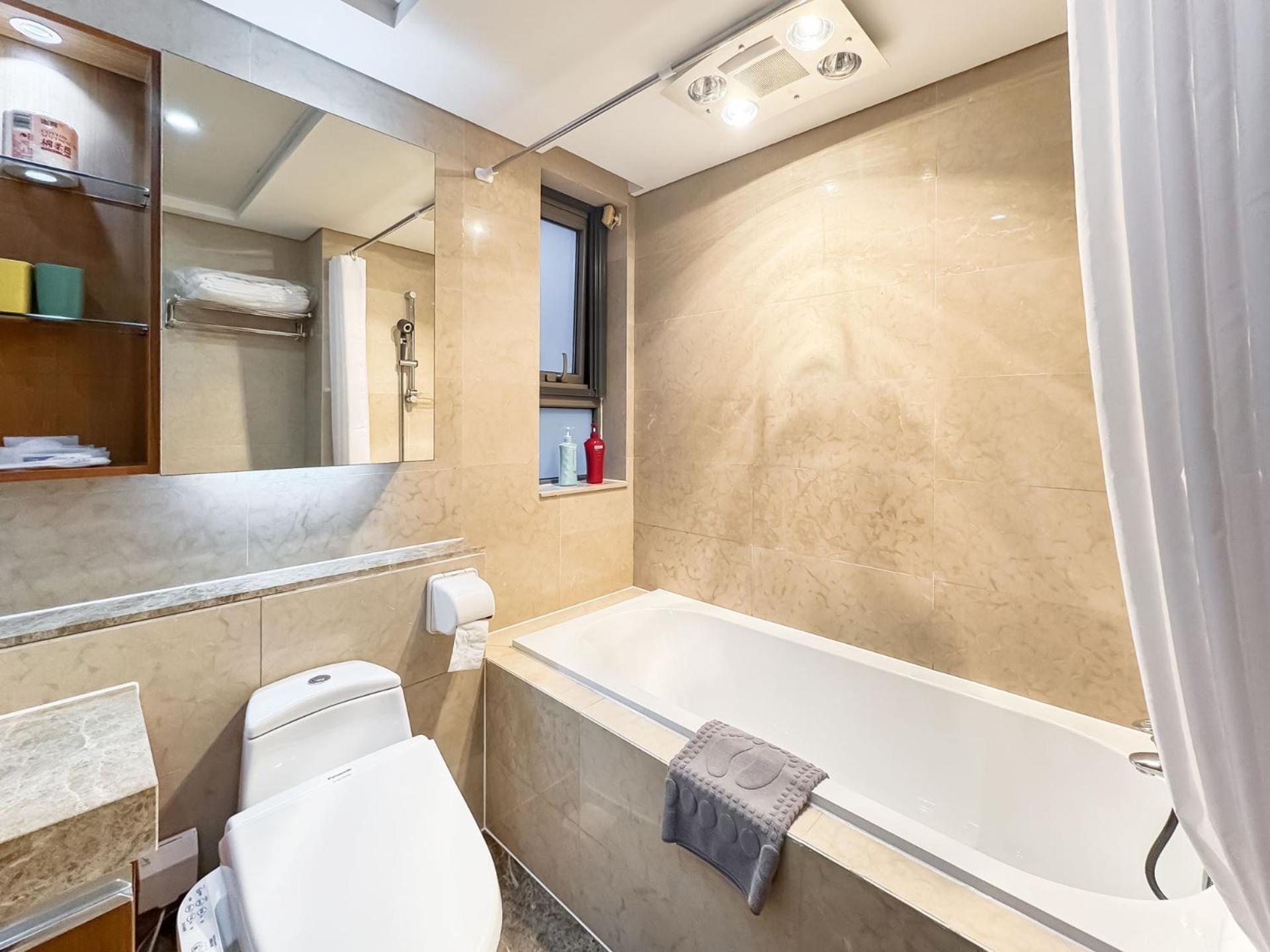 Tyms 3br 2ba Gubei Cbd Near Line10 Apartment Shanghai